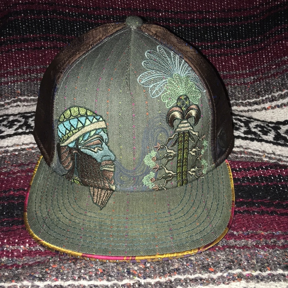 Gorin Bros 1333 Minna Epic of Gilgamesh size M. NWOT